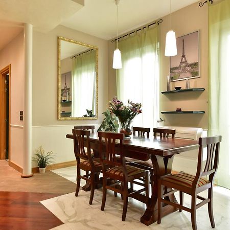 Elegant & Cozy Apartment In The Heart Of Рим Екстер'єр фото